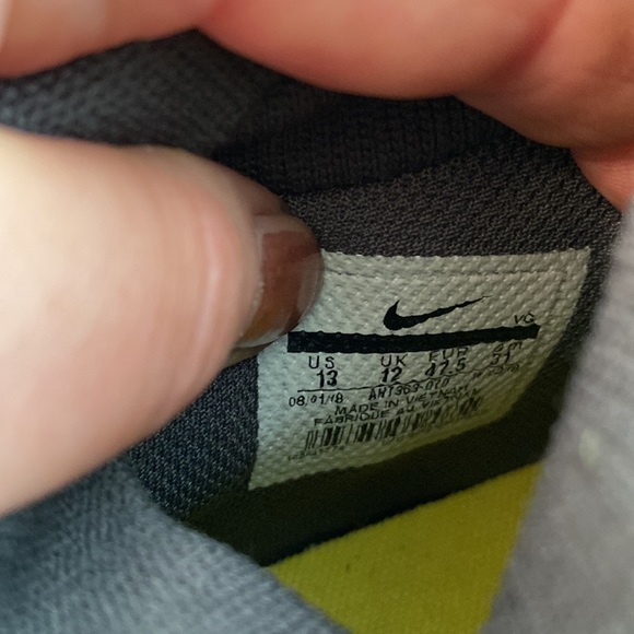Nike soccer grey- yellow shoes AH7263-070 main image 3